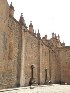 Kirche Santo Domingo in Cusco. Im Inneren darf nicht fotografiert werden